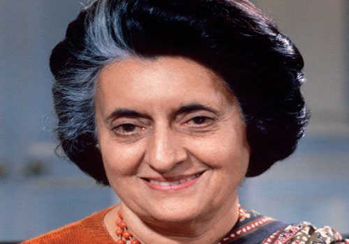 Indira Gandhi Biography Essay in Hindi