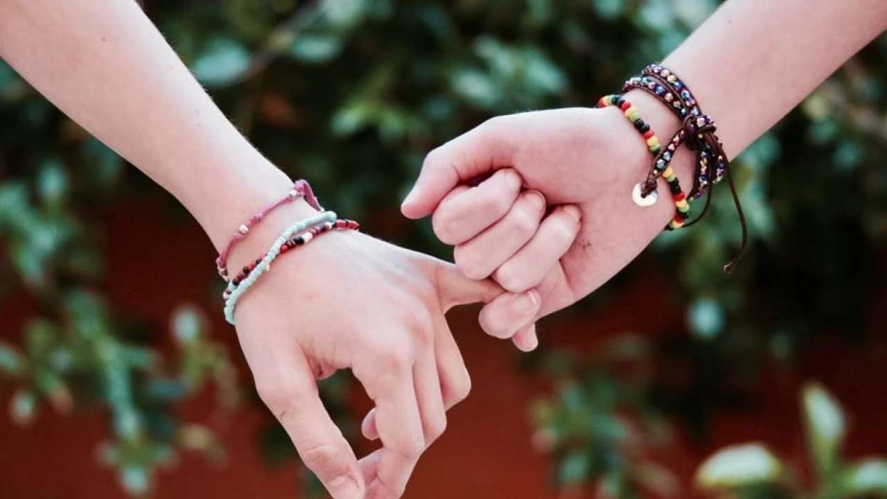 100 बेस्ट सच्ची दोस्ती शायरी | True Friendship Shayari in Hindi