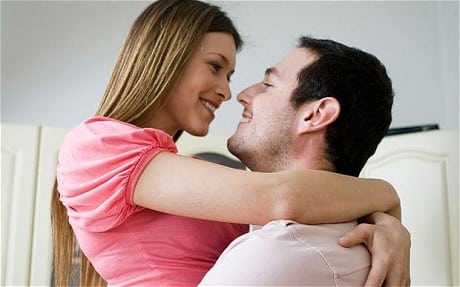 हस्बैंड पति को रोमांटिक कैसे करे बनाये