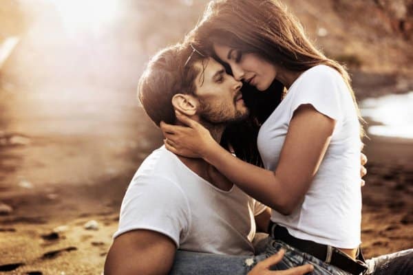 Romantic Shayari in Hindi | रोमांटिक शायरी